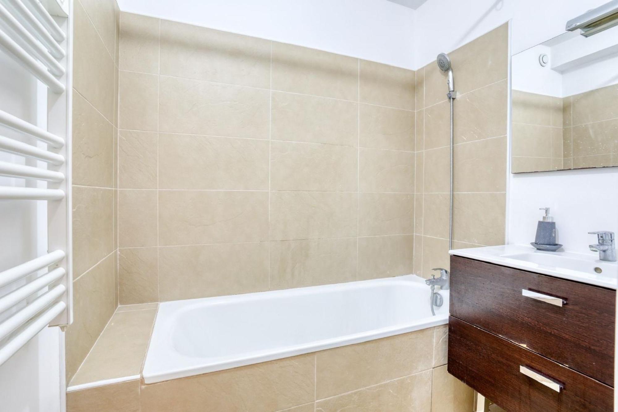 Comme Chez Vous Appartement 2 Chambres Ναντέρ Εξωτερικό φωτογραφία